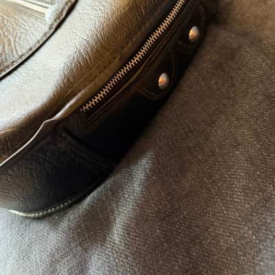 Victoria Luggage Fender Gig Bag 1963 - Leather image 12