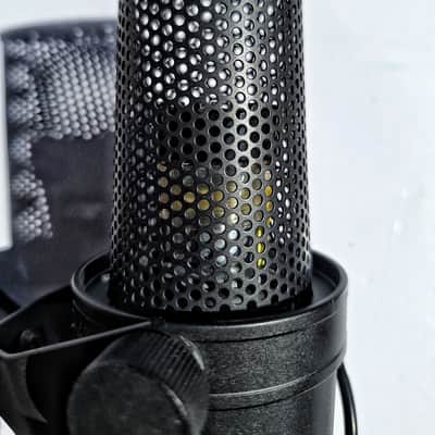 Shure SM7B + Triton Audio FetHead (Authentic Bundle) SM7B 100% original Microphone. Made in Mexico. image 3