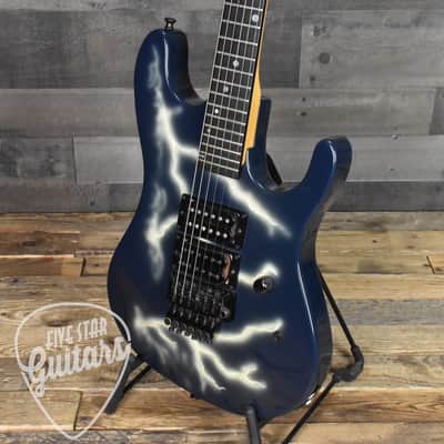 Pre-Owned Kramer Night Swan - Lightning with Hard Shell Case image 9