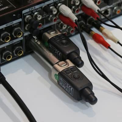Xvive Dual U3 Wireless System for Audio image 16