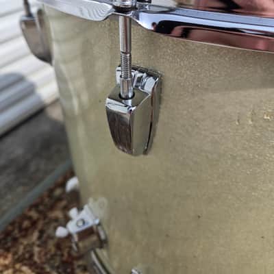 Ludwig No. 980 Super Classic Outfit 9x13 / 16x16 / 14x22" Drum Set (3-Ply) 1970 - Silver Sparkle (C022-1) image 7