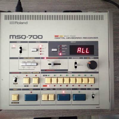 Roland MSQ-700 Multitrack Digital Keyboard Recorder 1984 - 1986 - Beige image 1