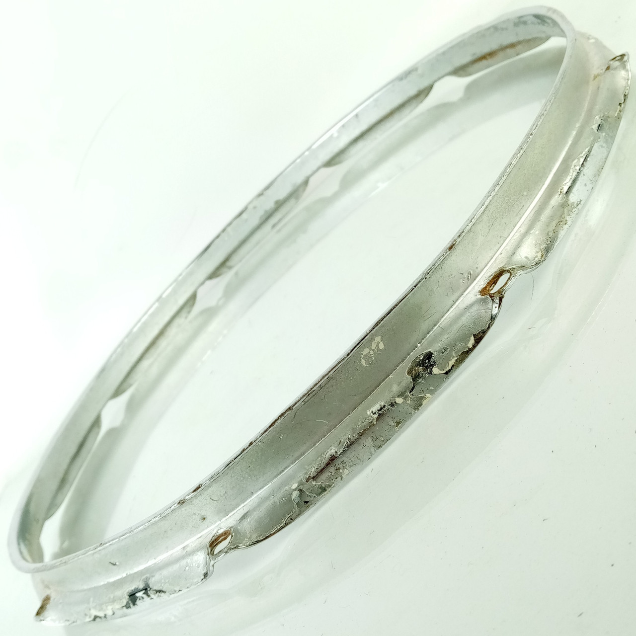 Ludwig 14"1.6mm Supraphonic Snare Drum Batter Rim/Hoop Vintage10Lug Silver Paint — main photograph