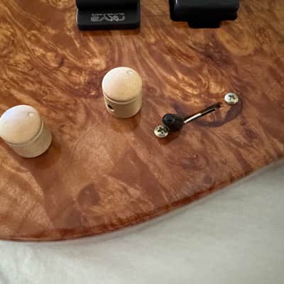 Landon Strat Style 2023 - Burl Wood image 7