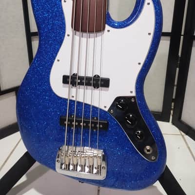 G&L USA JB-5 2017 - Unlined Fretless Quartersawn Neck Blue Metal Flake image 1