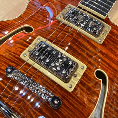 Gretsch G6659TFM Players Edition Broadkaster Jr. Center Block Single-Cut - Bourbon Stain image 10