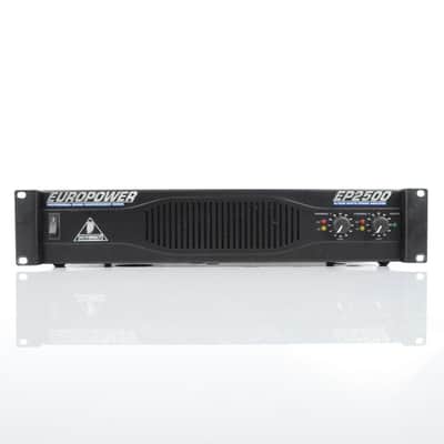 behringer EUROPOWER EPQ304 300W 4チャンネル Behringer EPQ304 300W 4-Channel Power Amplifier | Guitar Center