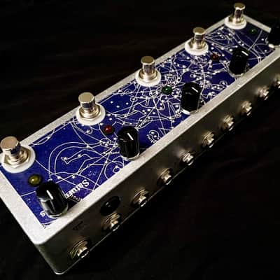 Saturnworks 4-Loop + Dry Channel Parallel Active Blender Looper Pedal