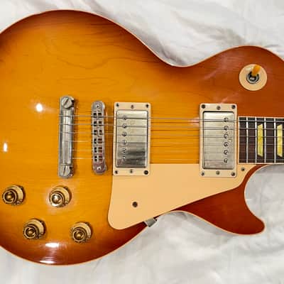 Gibson Les Paul Classic 1990 - 2008 - Honey Burst image 2
