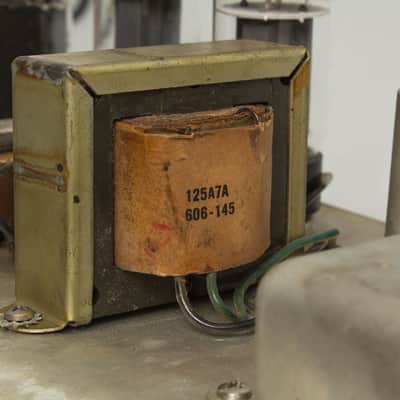 Fender  Vibrolux 6G11A Tube Amplifier (1962), ser. #01935. image 17