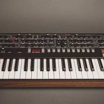 Dave Smith Instruments Prophet 6 49-Key 6-Voice Polyphonic Synthesizer 2015 - 2018 - Black with Wood Sides image 4