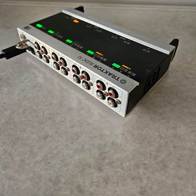 Native Instruments Traktor Audio 10 DJ Interface image 2