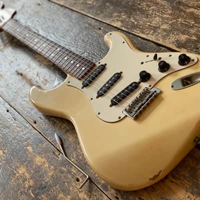 Fender Stratocaster 1972 Reissue FujiGen MIJ E-Serial 1984-87 Olympic White image 5