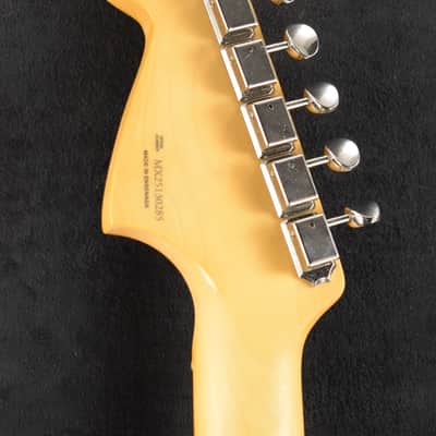 Immagine Mint Fender Player II Mustang 3-Color Sunburst Maple Fingerboard - 6