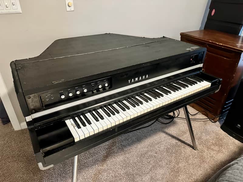 Yamaha CP-70 Electric Grand piano - Black