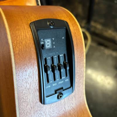 Taylor GS Mini-e Acoustic-electric Bass - Natural - Sounds and Looks Great! image 7