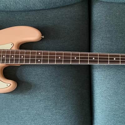 Modern Vintage 60s vintage 4 string Jazz bass Shell Pink Finish image 5