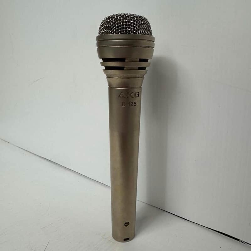 AKG D125