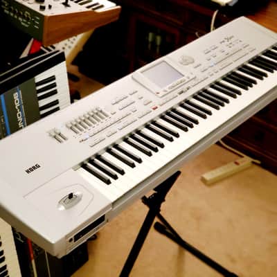 MUST SEE!!! KORG PA1X PRO 76 FULLY SERVICED AND IN AMAZING CONDITION!
