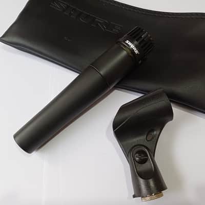 Shure SM57 Cardioid Dynamic Microphone - with zip case and mic clip image 5