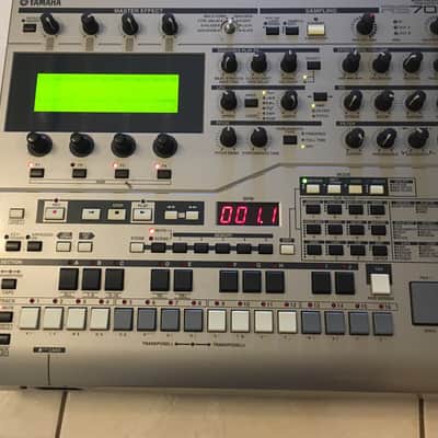Yamaha  RS7000 sequencer sampler synth groove box drum machine image 2