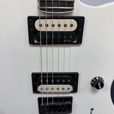 Used Fender JIM ROOT Signature JAZZMASTER V4 Ebony Polar White Electric Guitar with Original Case image 8