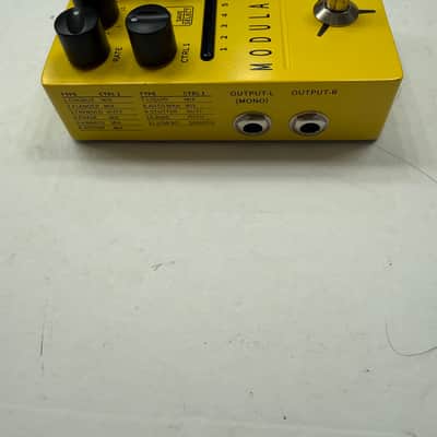 Flamma FS-05 Modulation Modulator Guitar Multi Effects Pedal image 3