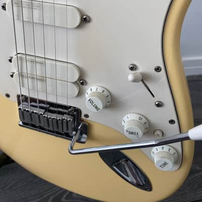 1994 Fender Jeff Beck Artist Series Stratocaster Vintage White Bild 4