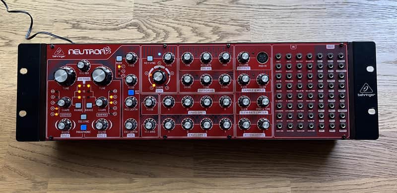 Behringer Neutron + Rack Ears + Dust Cover image 1
