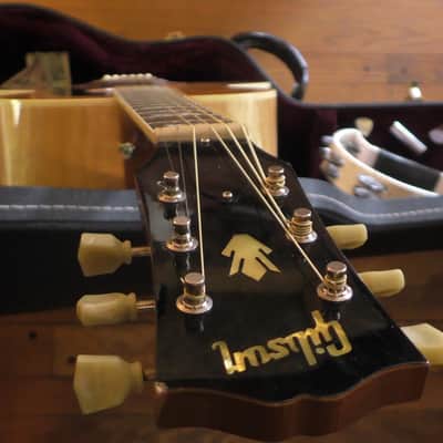 Gibson j185 amazing flame maple - natural image 13