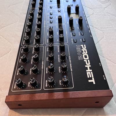 Dave Smith Instruments Prophet Rev2 Desktop 8-Voice Polyphonic Synthesizer 2017 - 2018 - Black image 3