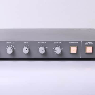 Solid State Logic Logic FX G384 Dual Channel Compressor 1993 - 2003 - Black image 3