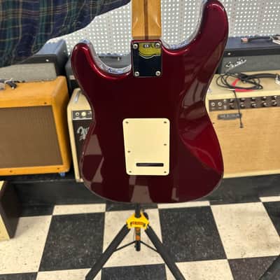 Fender Standard Stratocaster with Maple Fretboard 2018 - Midnight Wine image 12