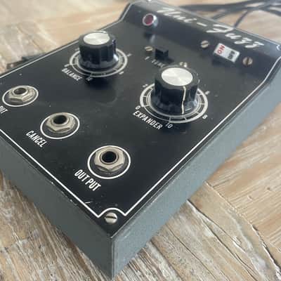 Vintage rare 1970s Shin-Ei Uni-Fuzz guitar pedal same as Shaftesbury Duo-Fuzz image 4