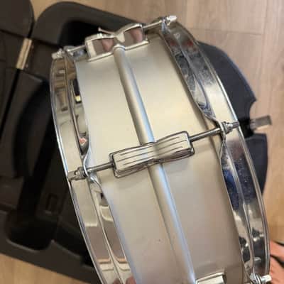 Ludwig No. 404 Acrolite 5x14" 8-Lug Aluminum Snare Drum with Pointed Blue/Olive Badge 1969 - 1979 - Matte Aluminum image 4