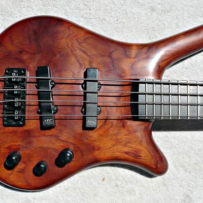 Warwick Thumb ​NT4  - 4 String Neck Thru Bass Guitar with ​Custom Ordered Calzone ATA ​Deluxe Bass Flight Case - PV Music Guitar Shop Setup and Tested - Plays / Sounds / Looks Great image 6
