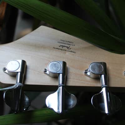 SQUIER "Sonic® Bronco™ Bass, Laurel Fingerboard, White Pickguard, Daphne Blue" 3, 30 KG image 7