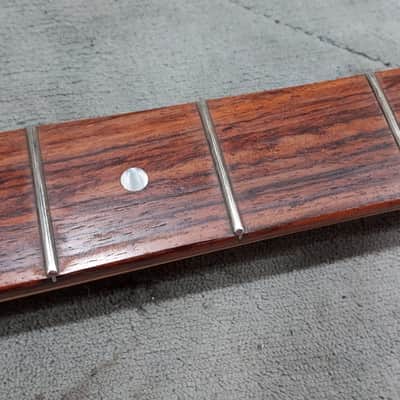 Peavey Foundation Neck 1992-warped image 3