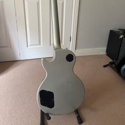 Gibson Les Paul Studio 2001 - Silver Pearl (Satin) image 4