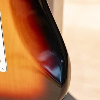 Fender American Stratocaster - 3-Tone Sunburst 2002 image 6