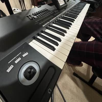 Korg PA3X Pro 76-Key Professional Arranger Keyboard image 3