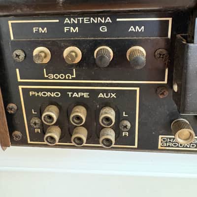 Marantz 2010 stereo receiver 1970’s image 10