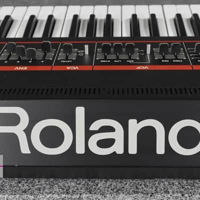 Roland JUNO-60 Analog synthesizer in Very Good Condition image 9