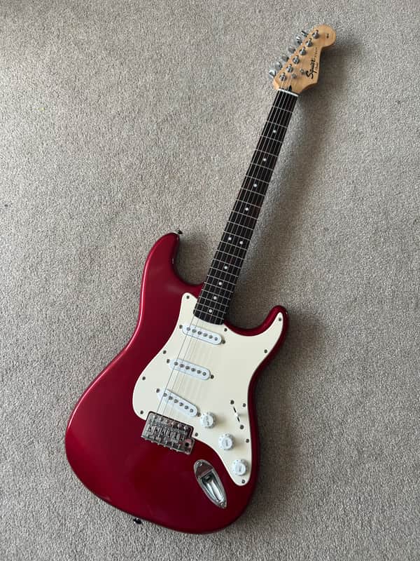Squier Affinity Series Stratocaster with Rosewood Fretboard