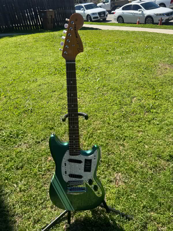 Fender Vintera II '70s Competition Mustang with Rosewood Fretboard 2024 - Present - Competition Sherwood Green Metallic