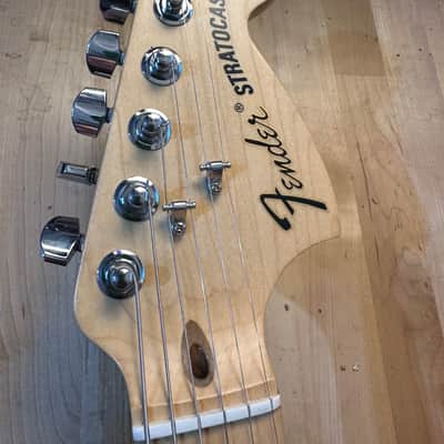 Partscaster Stratocaster 2023 - 'Daphne Blue Light Aged MJT Body Fender USA Neck and Fender Custom Shop Preloaded Pickguard image 13