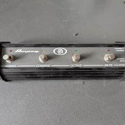 Ampeg SVT-5 PRO 1000-Watt Bass Amp Head 2002 - 2006 - Black image 3