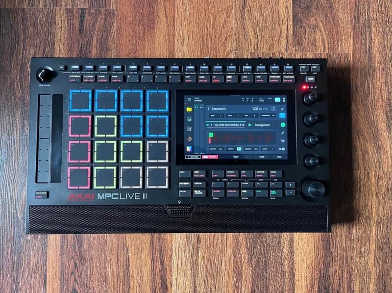 Akai MPC Live III Standalone Sampler / Sequencer 2025 - Present - Black image 1
