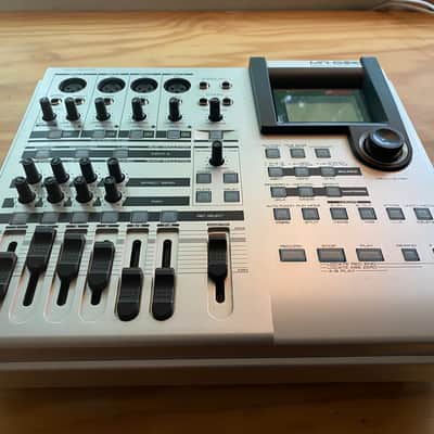 FOSTEX MR-8 HD Multitrack Digital Recorder image 2