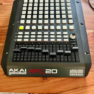 Akai APC20 2010s - Black image 1